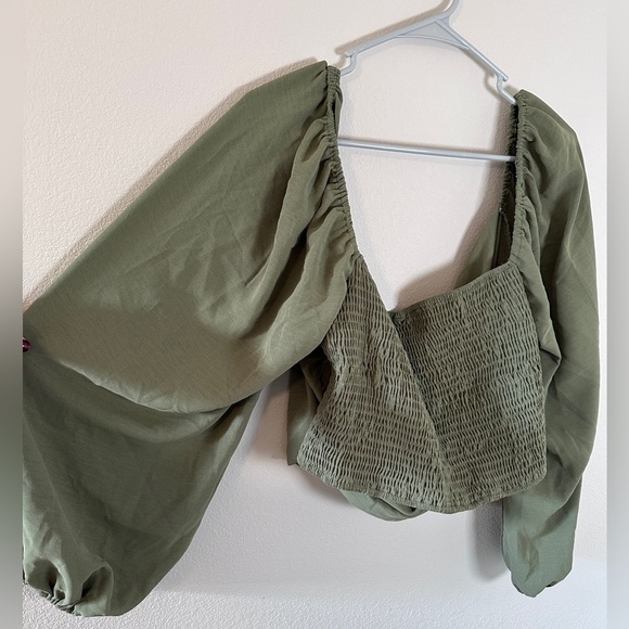 NWT Cider solid shirred dark green women’s crop blouse  puffy sleeves size 4XL - Picture 8 of 8